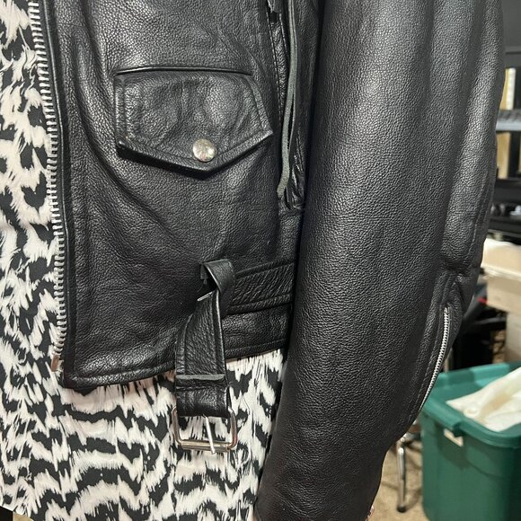 Vintage Classic Unisex Black Leather Motorcycle Jacket probably size Large - Picture 5 of 12